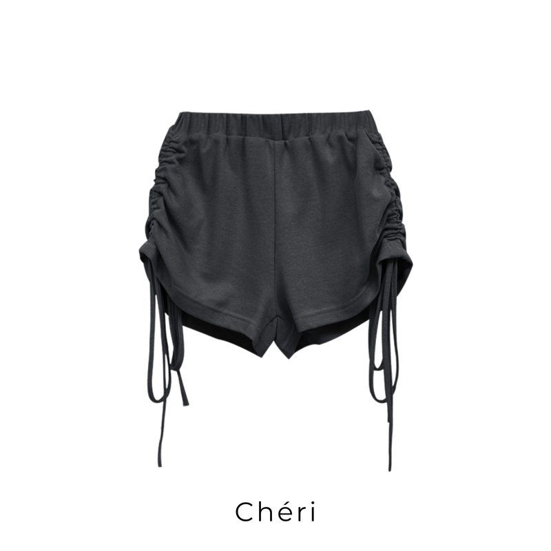 Side gather short pants