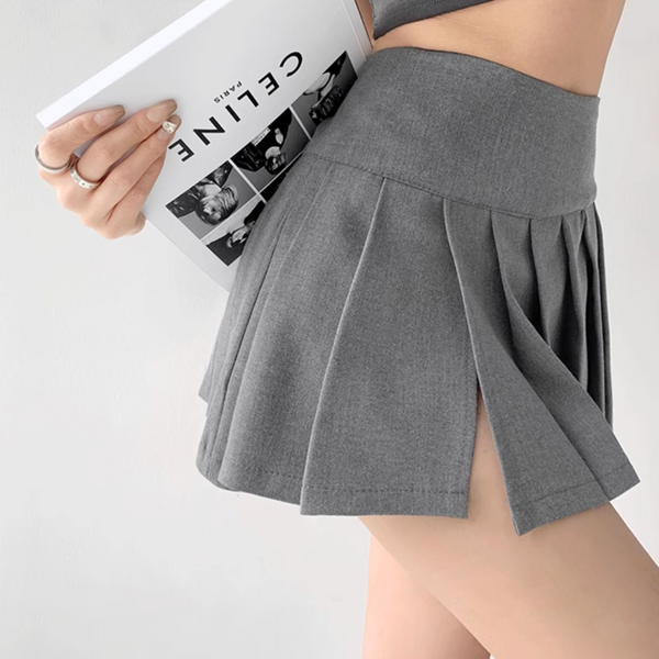 Slid pleats mini skirt