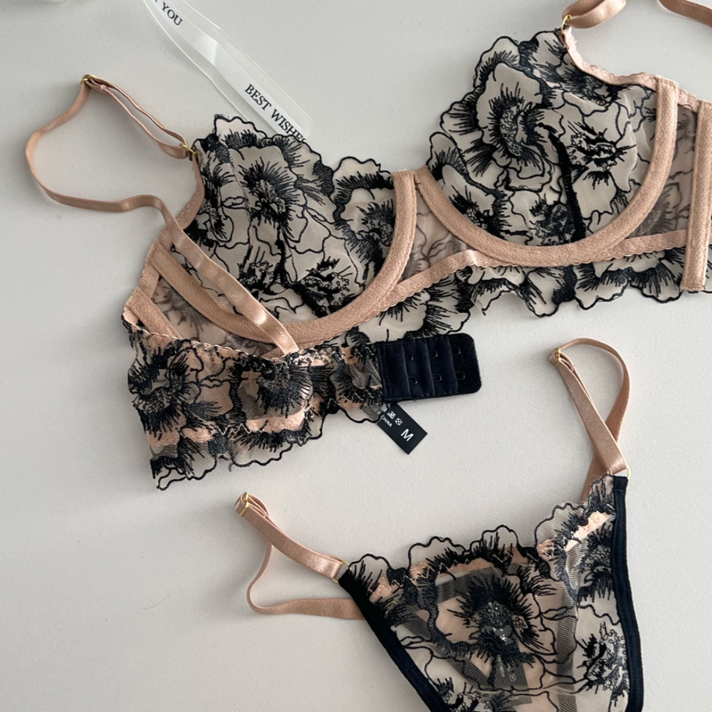 スワンホリデーブラショーツセット [A-I CUP] – Chéri